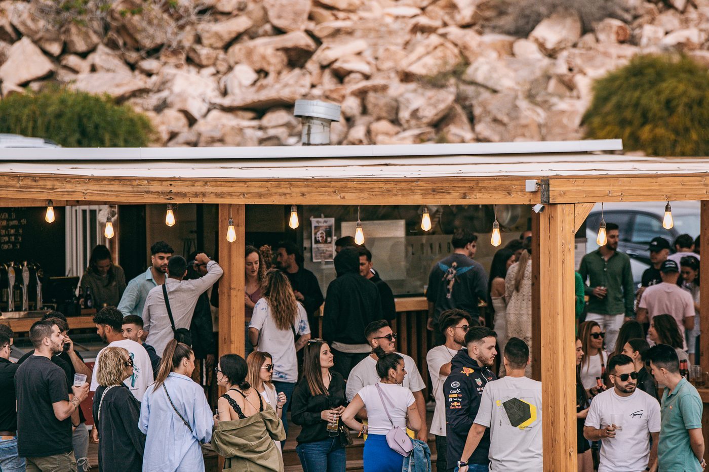 Fiesta en el chiringuito