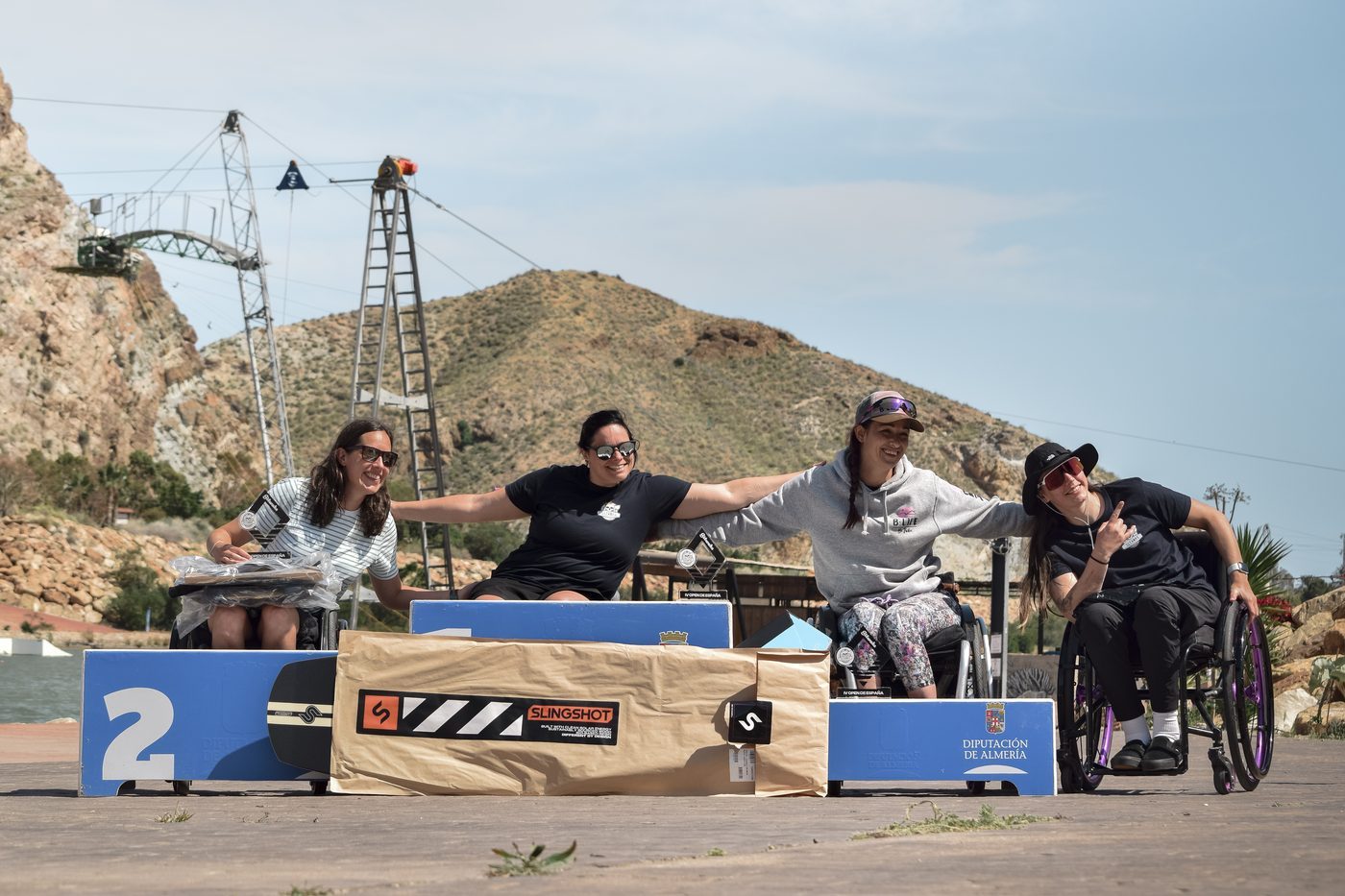Społeczność obozu Parawake na Lunar